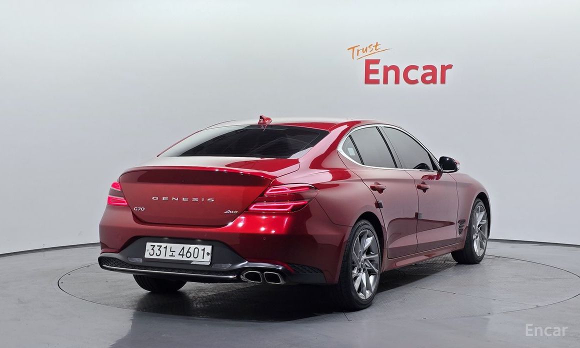  Genesis G70