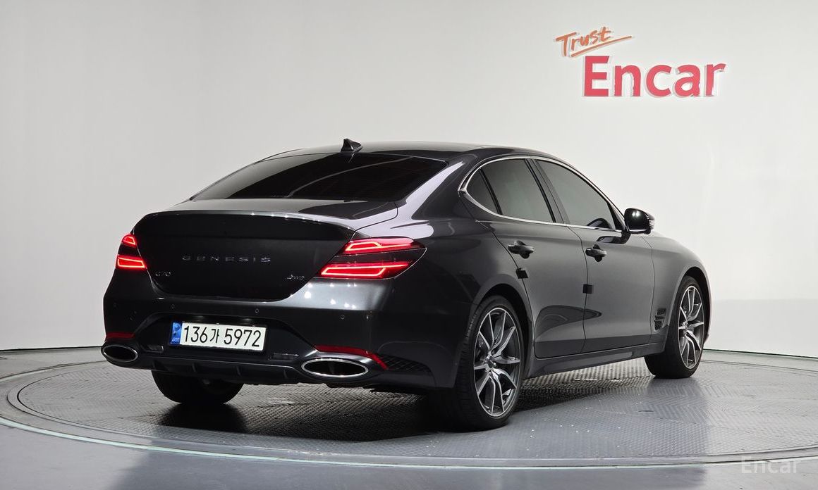  Genesis G70