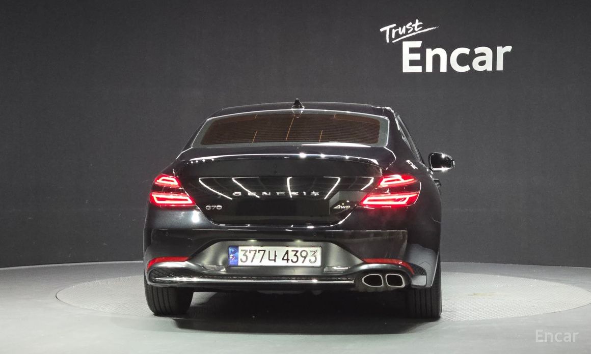  Genesis G70