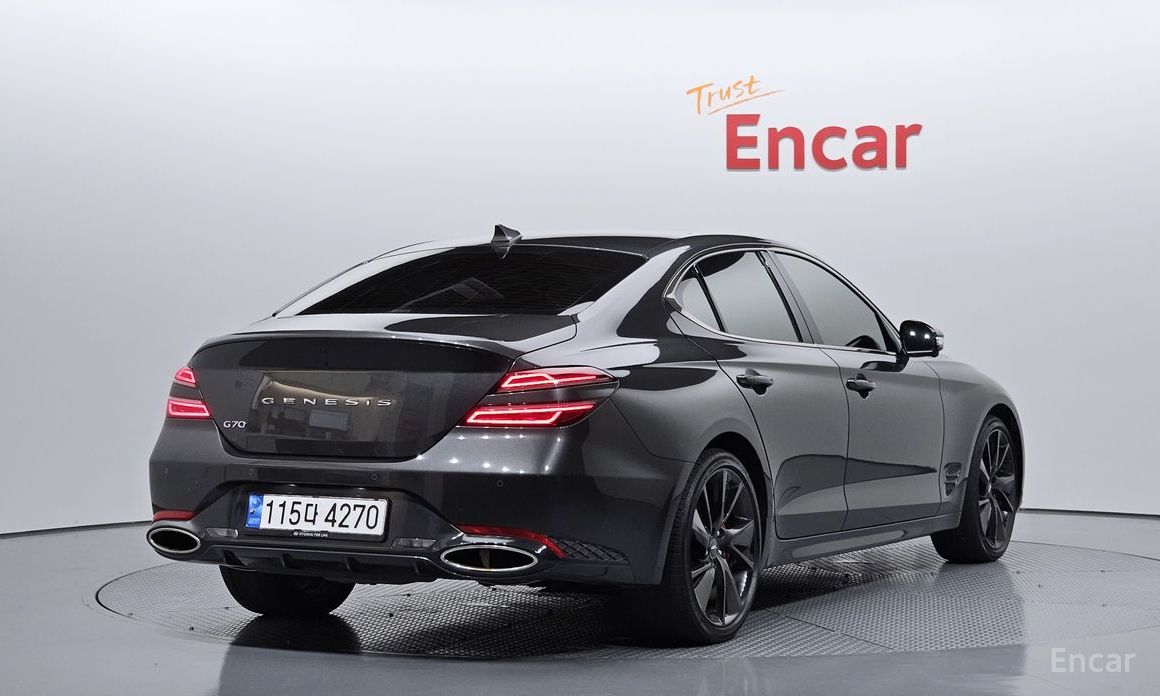  Genesis G70