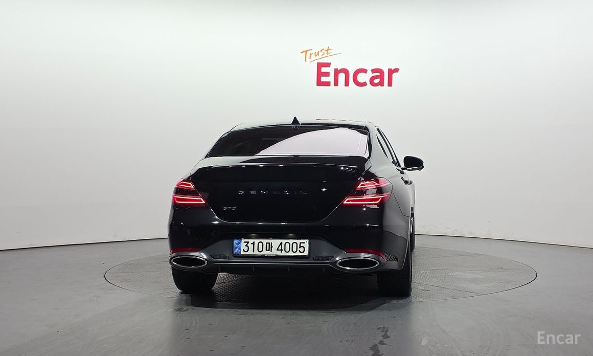  Genesis G70