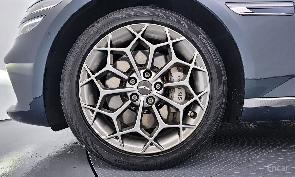  Genesis G80