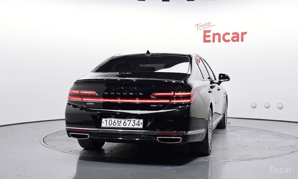  Genesis G90