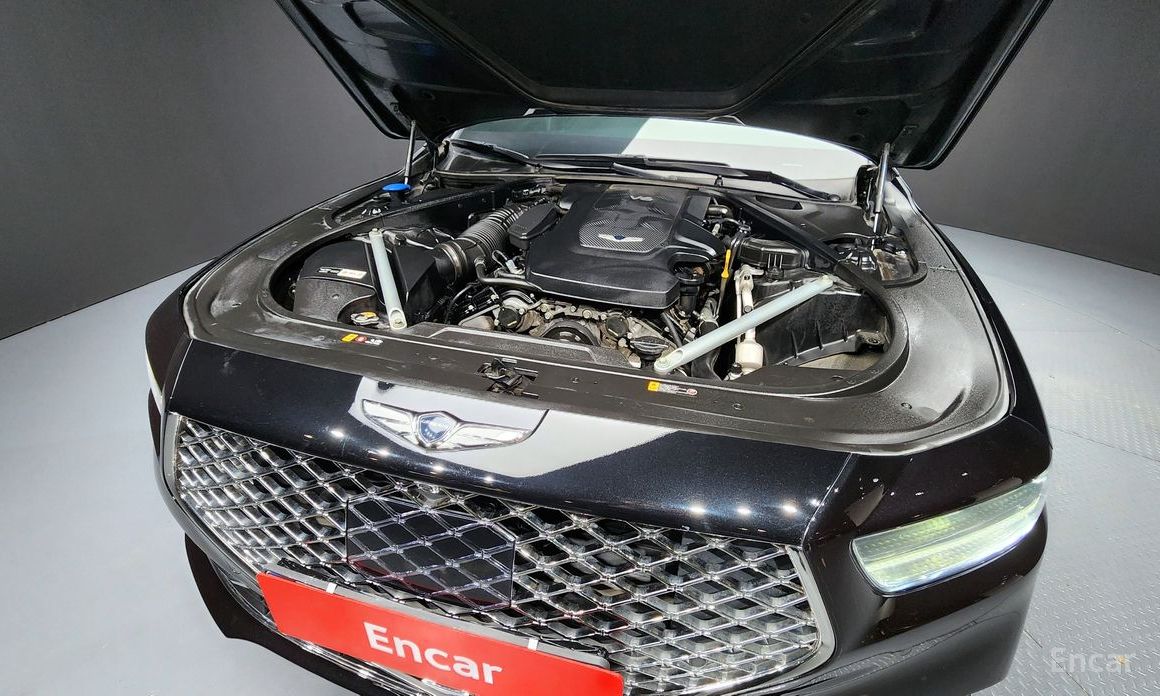  Genesis G90