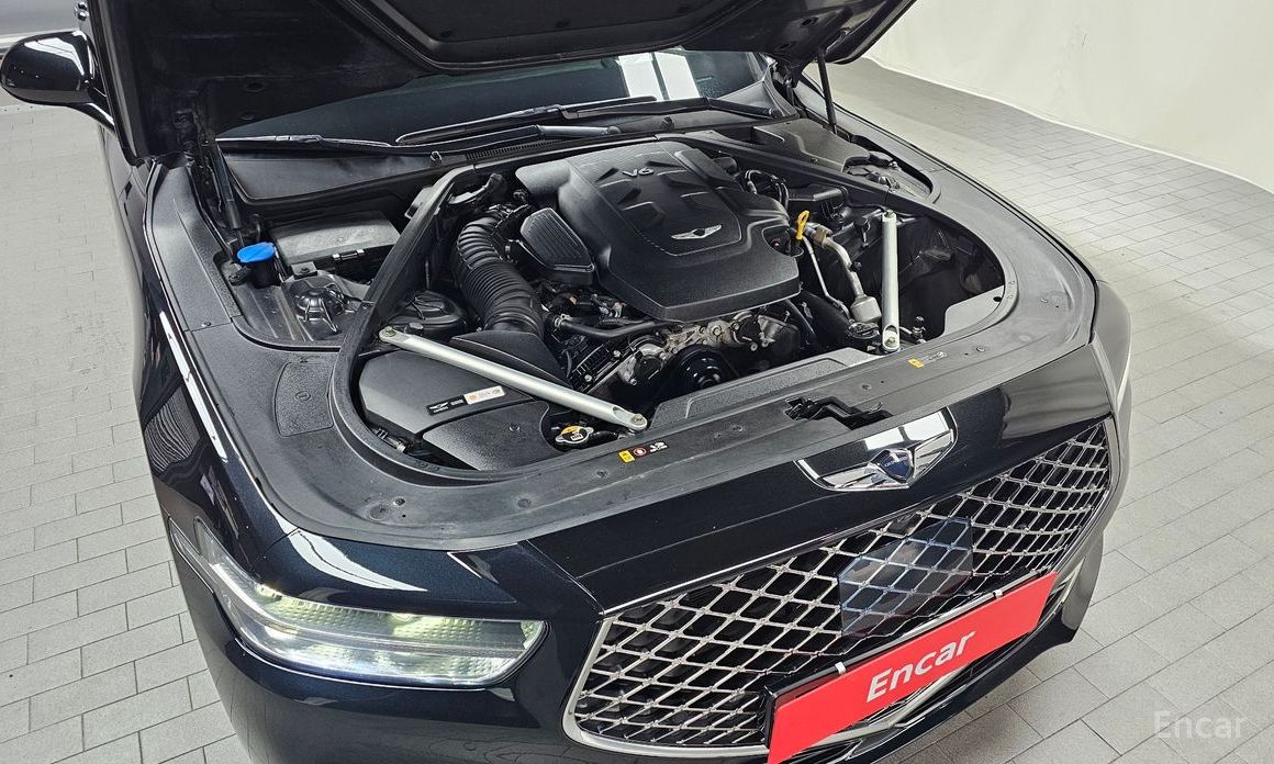  Genesis G90