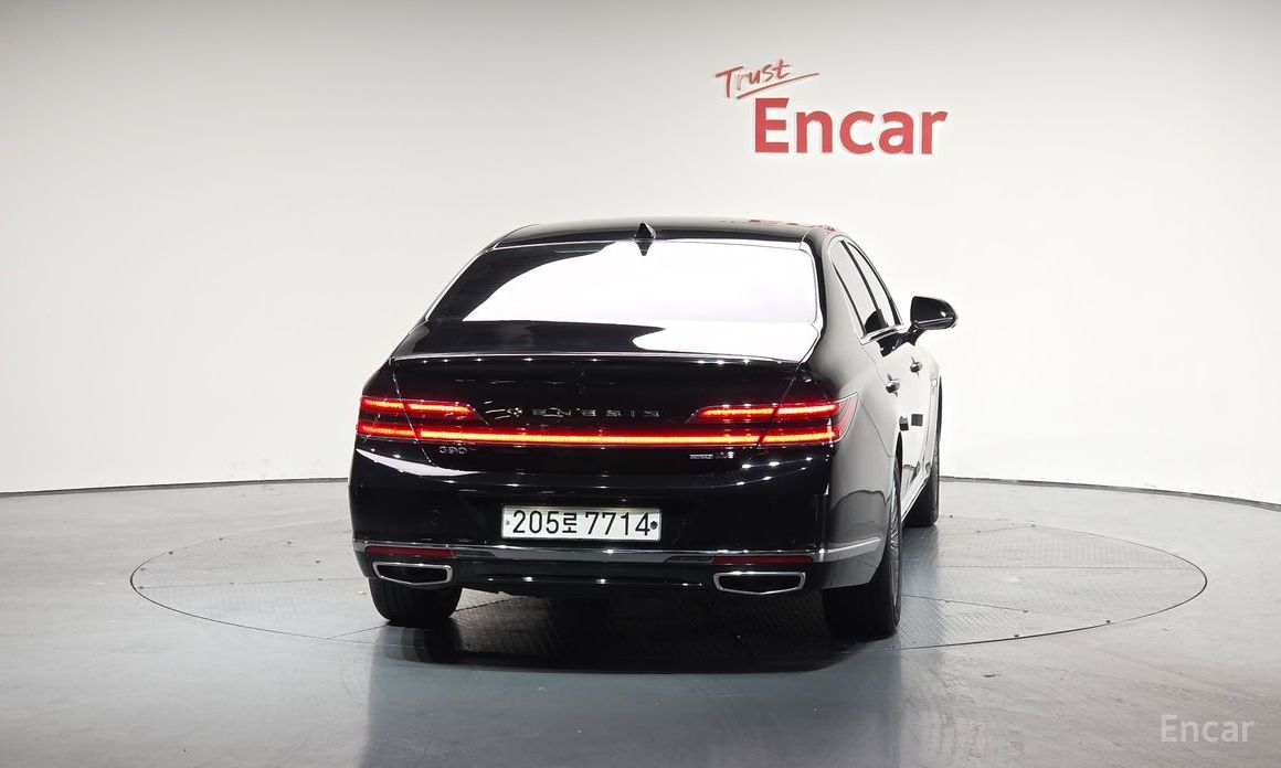  Genesis G90