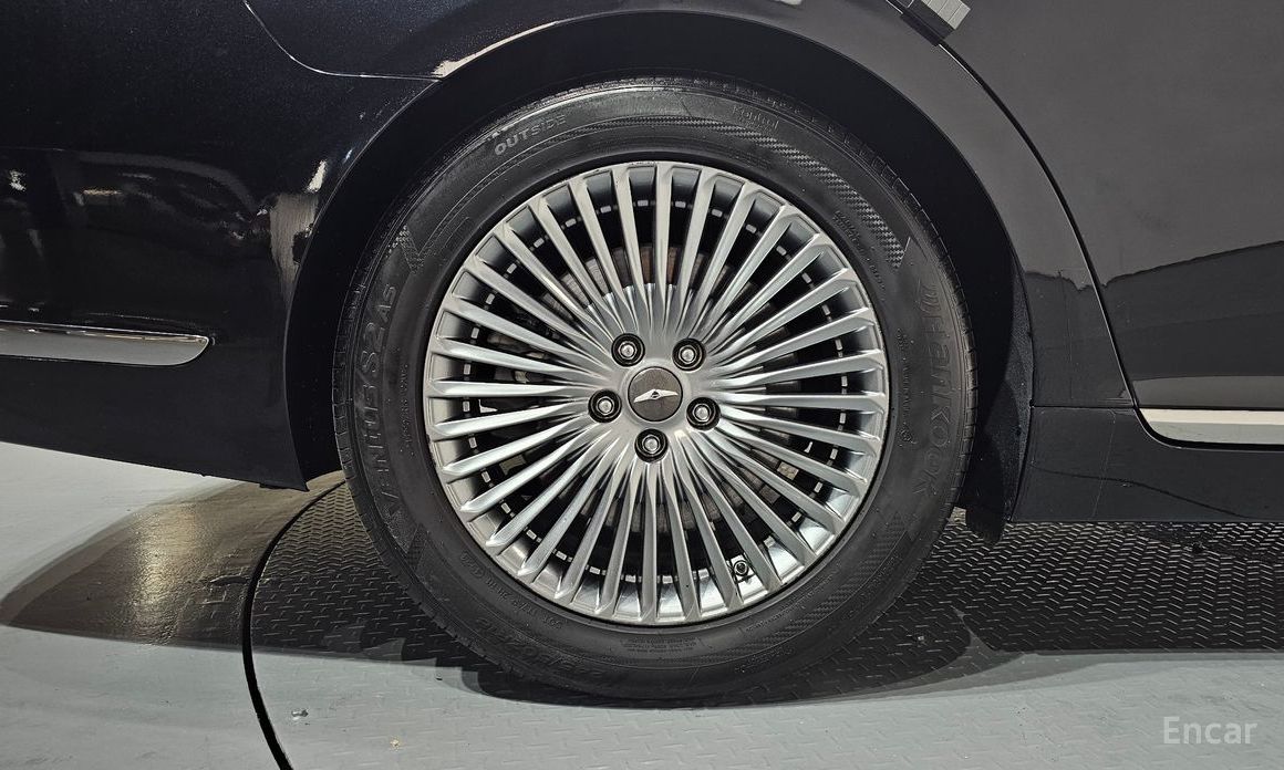  Genesis G90