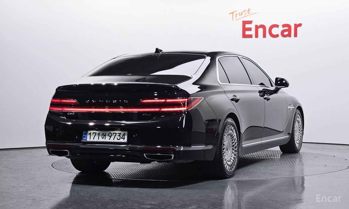  Genesis G90