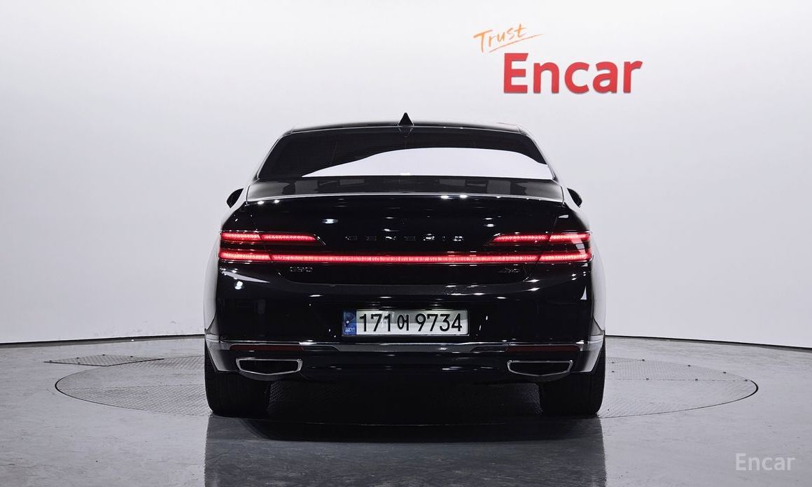  Genesis G90