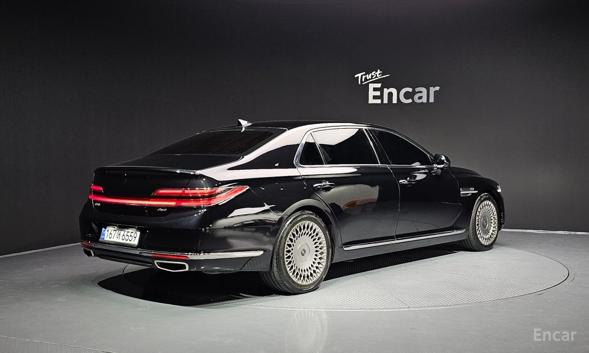  Genesis G90