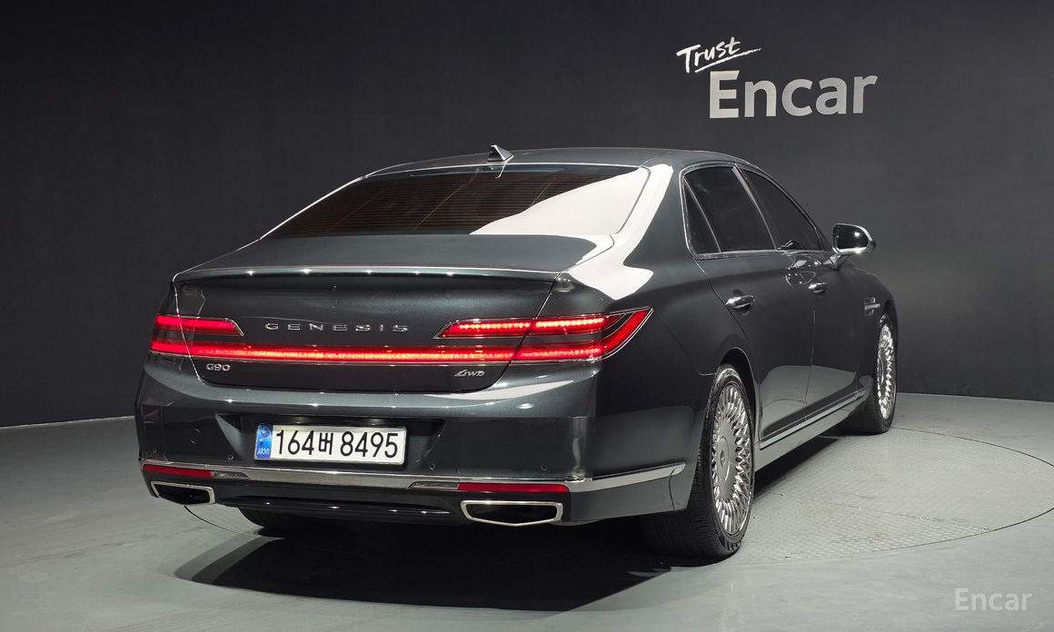  Genesis G90
