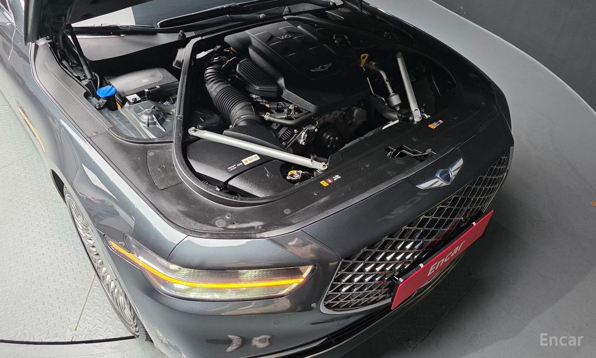  Genesis G90