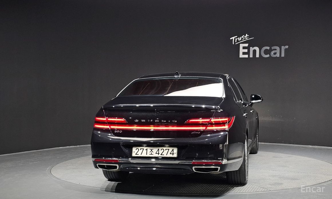  Genesis G90