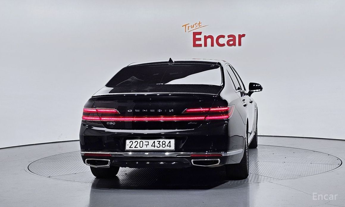  Genesis G90