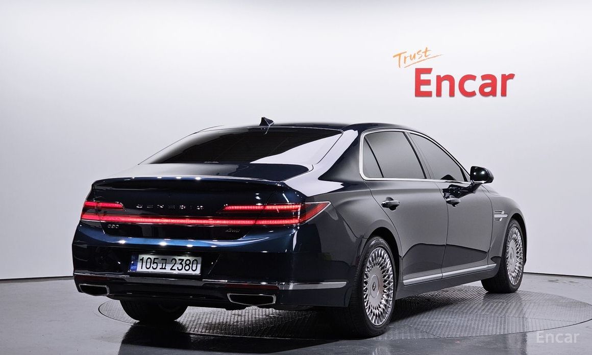  Genesis G90