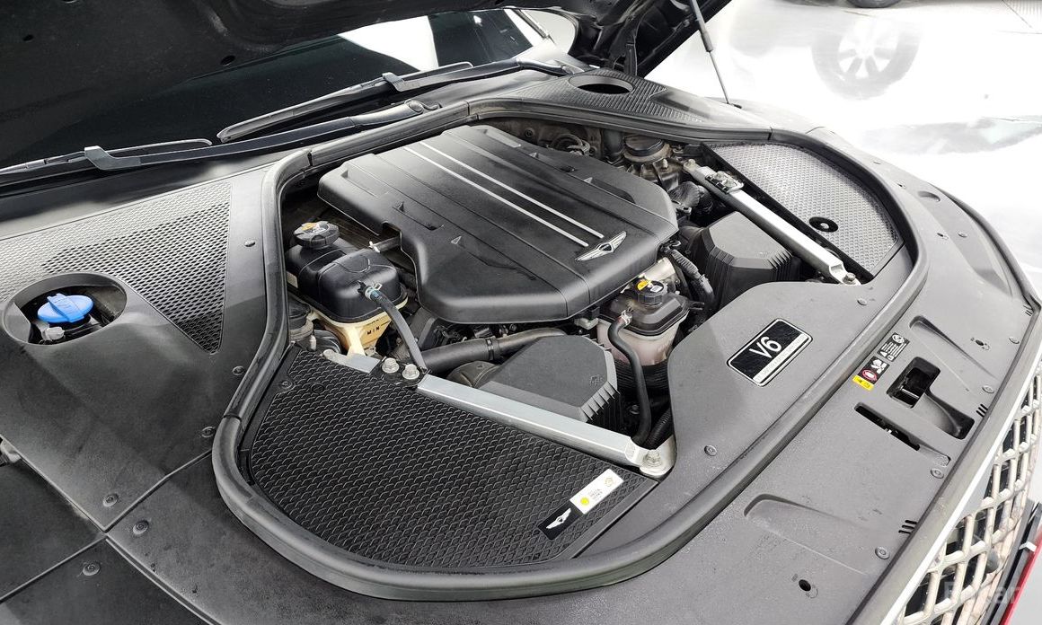  Genesis G90