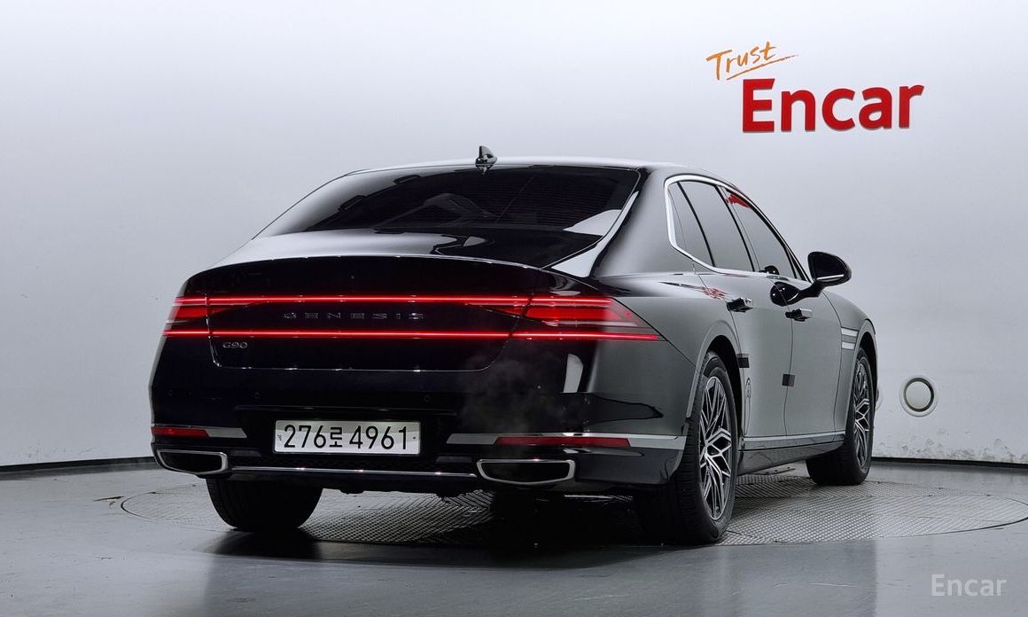  Genesis G90