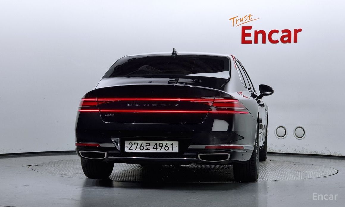  Genesis G90