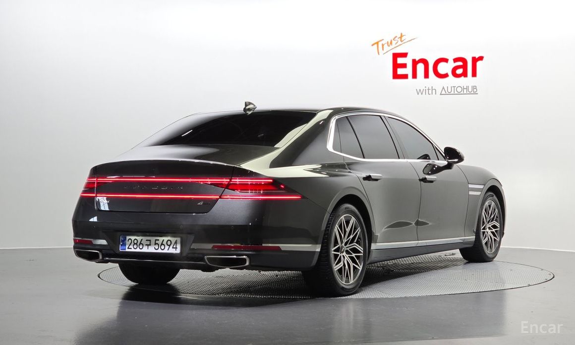  Genesis G90