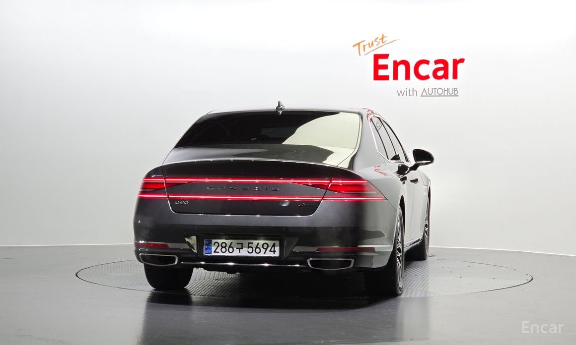 Genesis G90