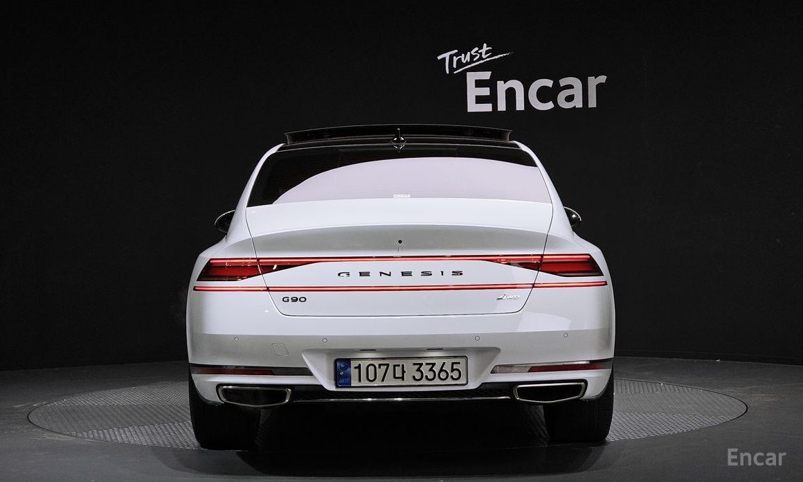  Genesis G90
