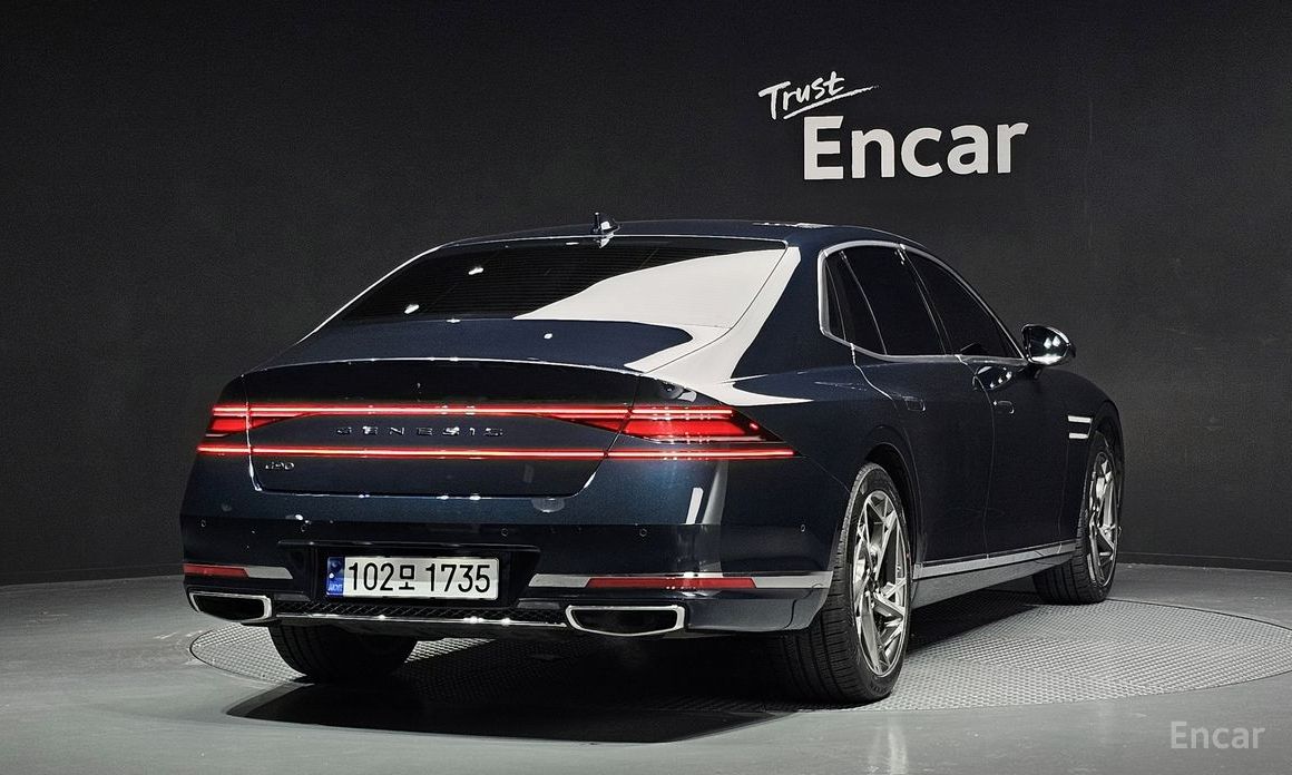  Genesis G90