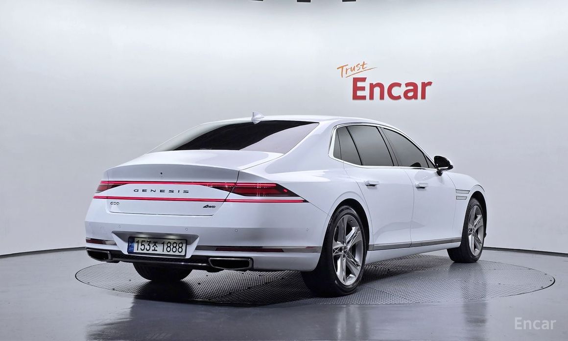 Genesis G90