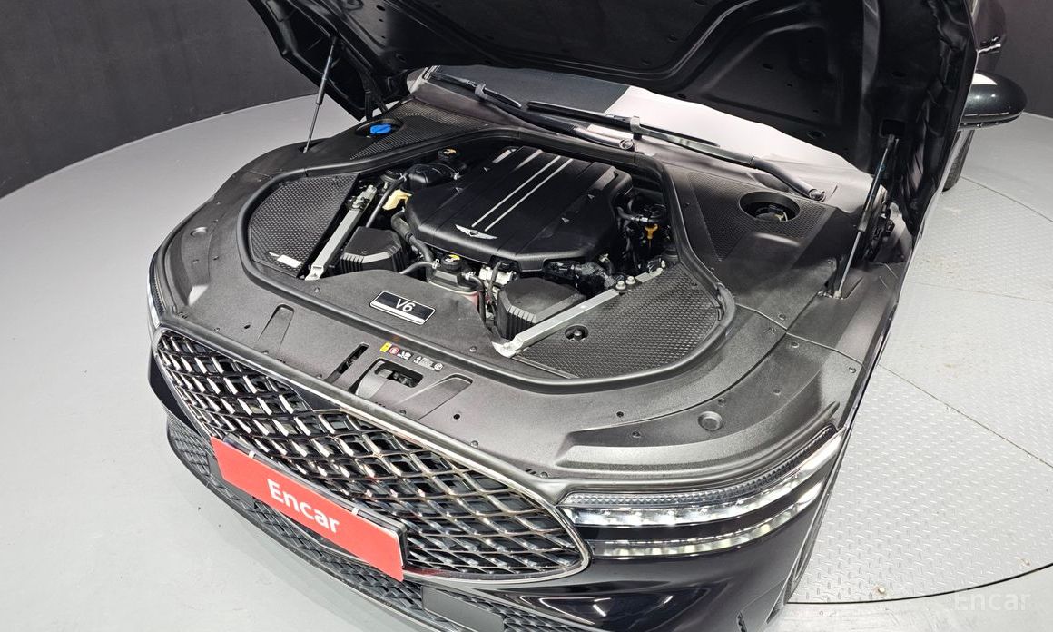  Genesis G90