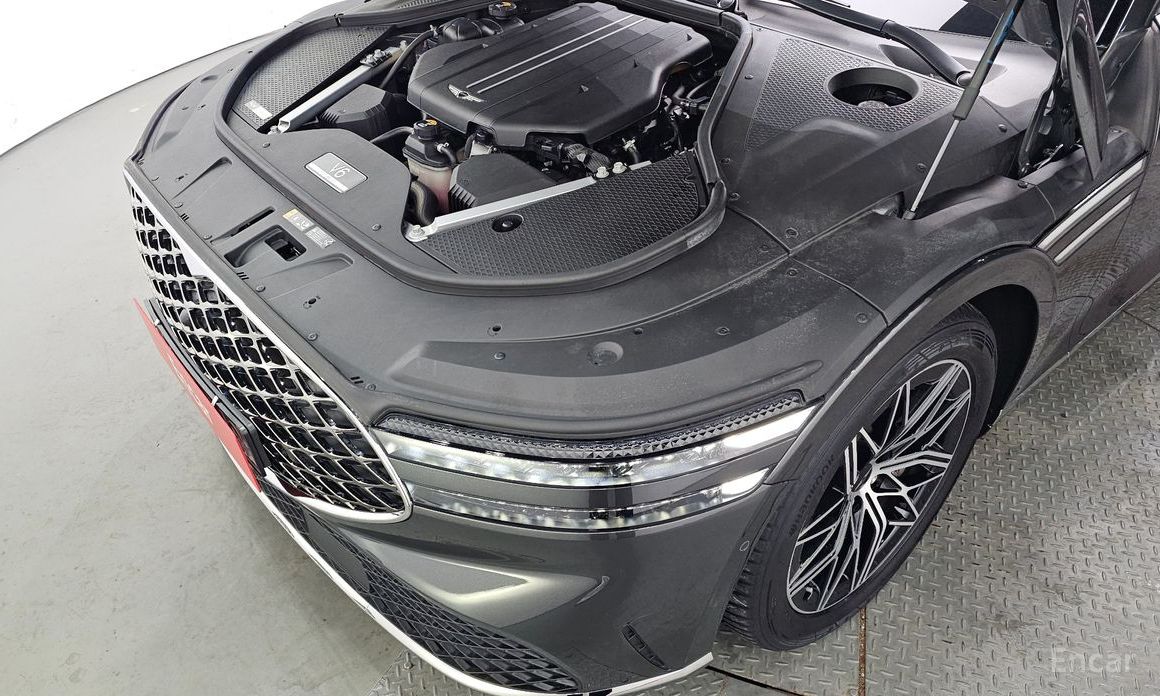  Genesis G90