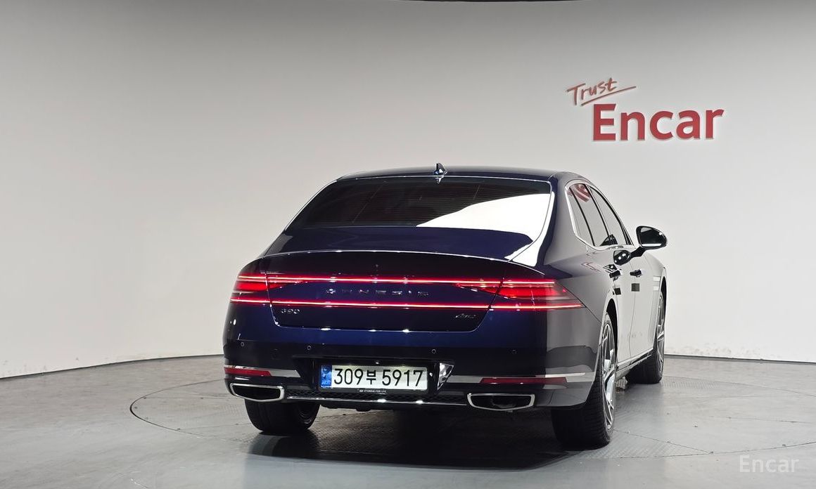  Genesis G90