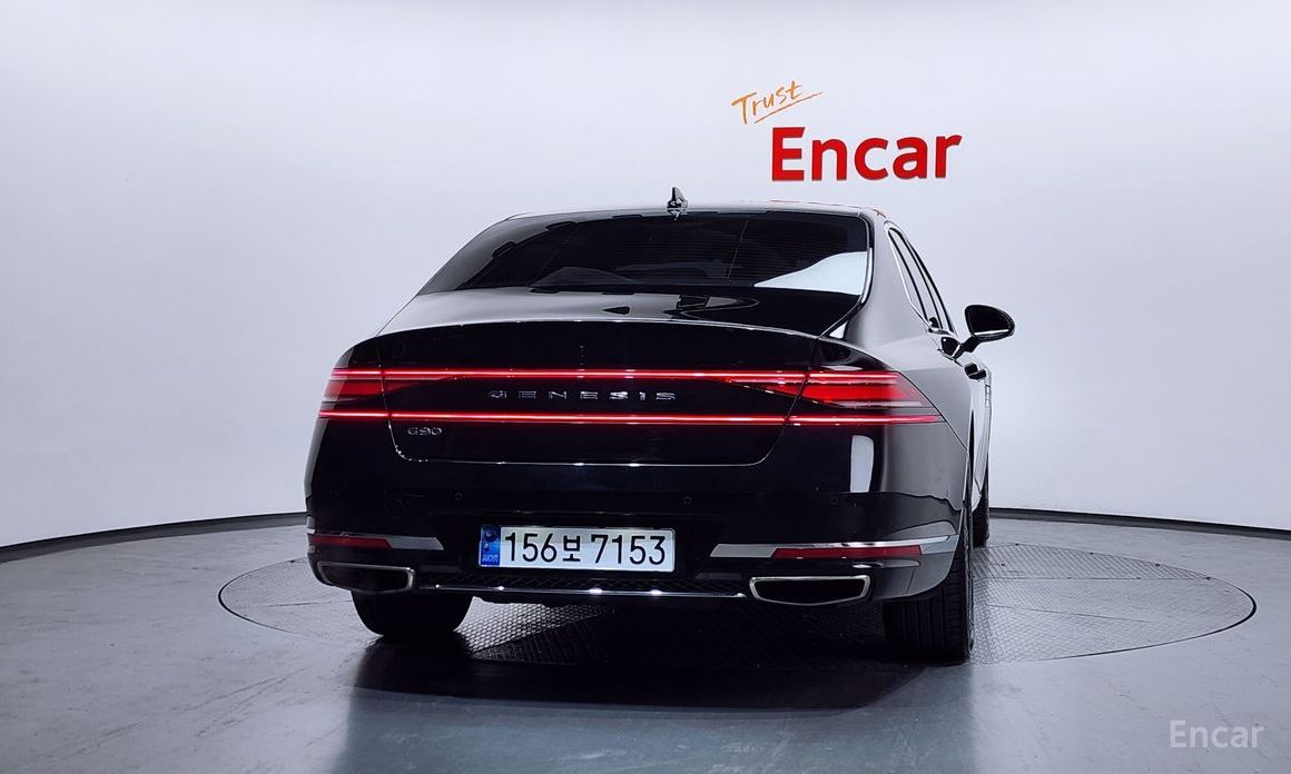  Genesis G90