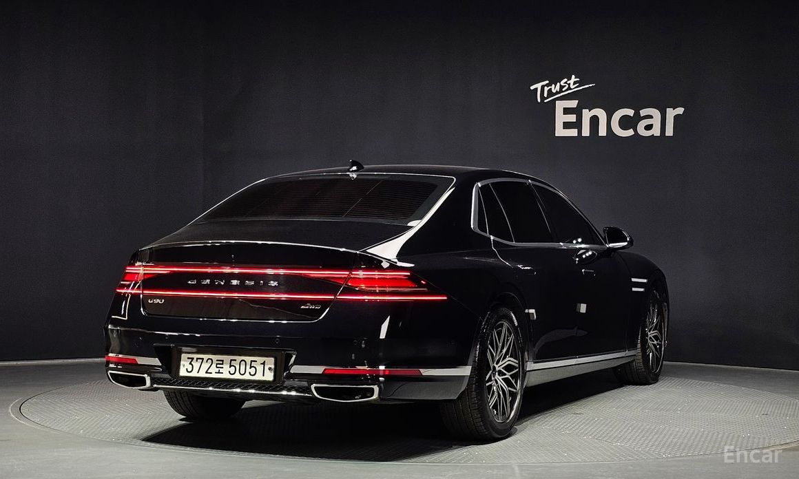  Genesis G90