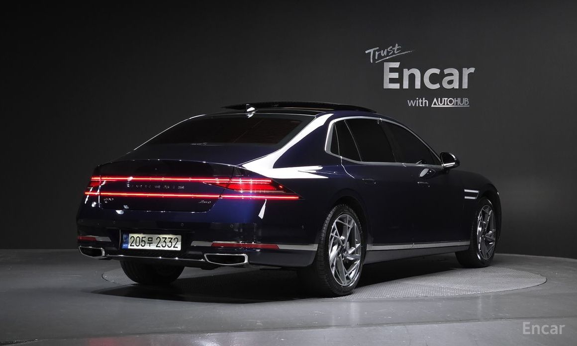  Genesis G90