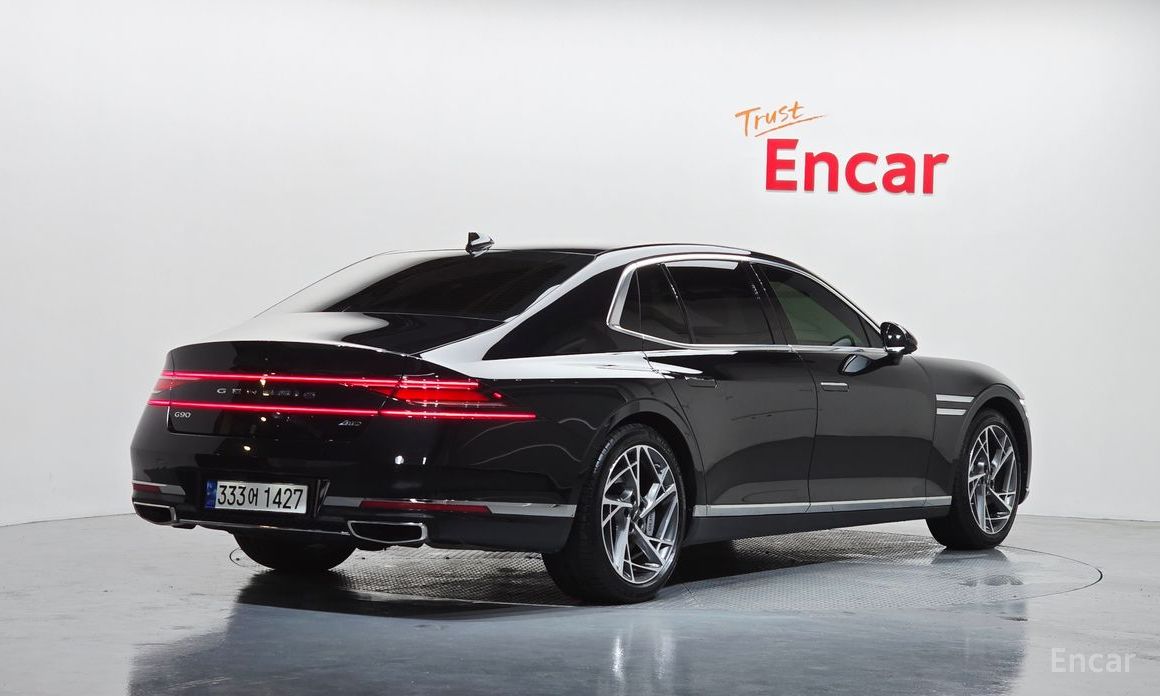  Genesis G90