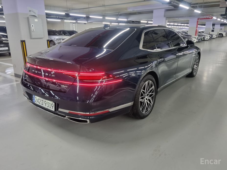  Genesis G90