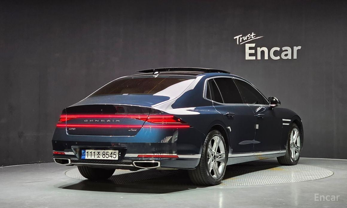  Genesis G90