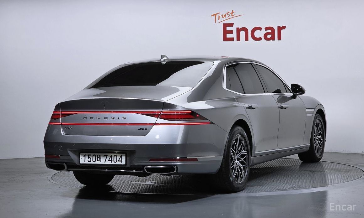  Genesis G90