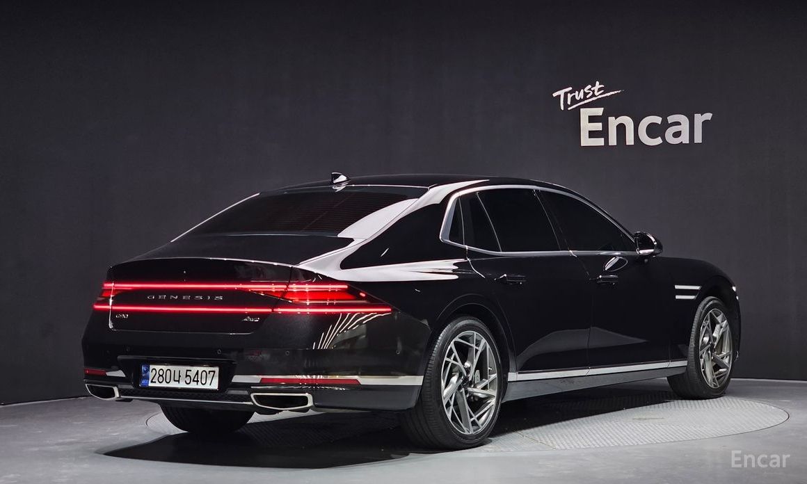  Genesis G90