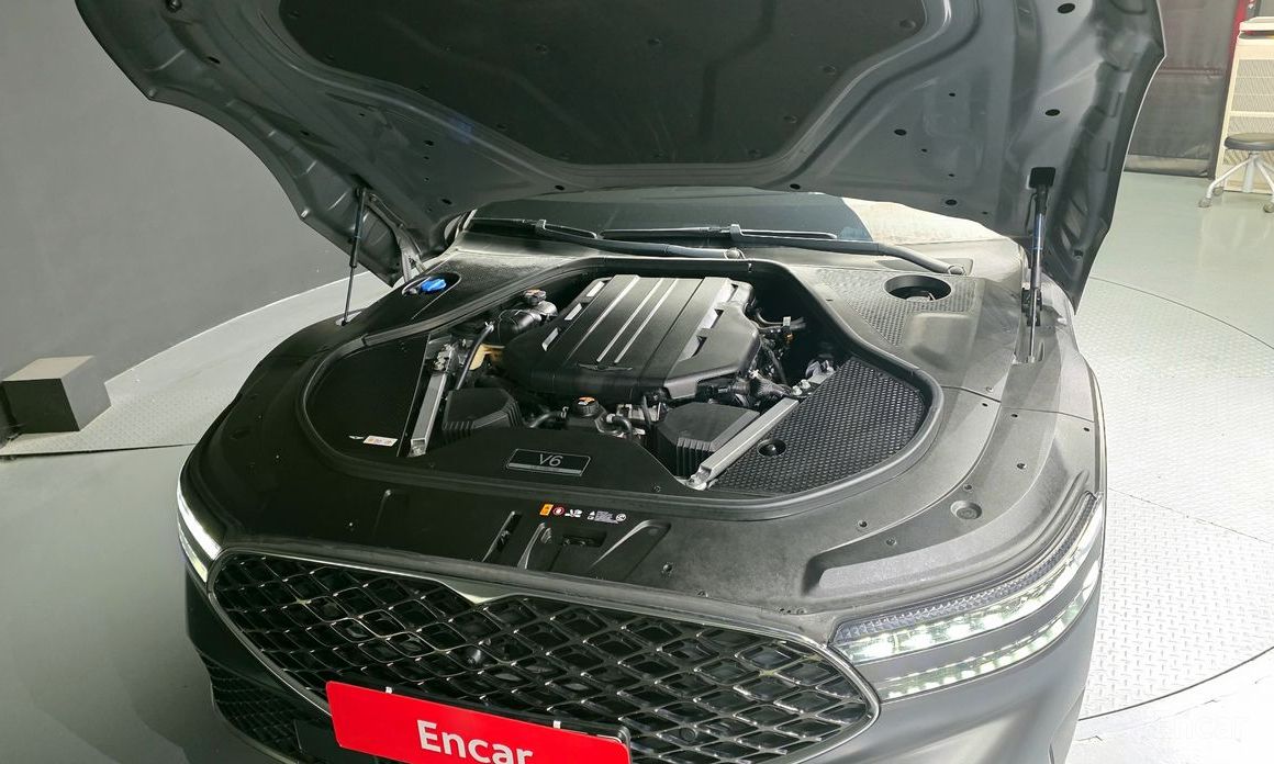  Genesis G90