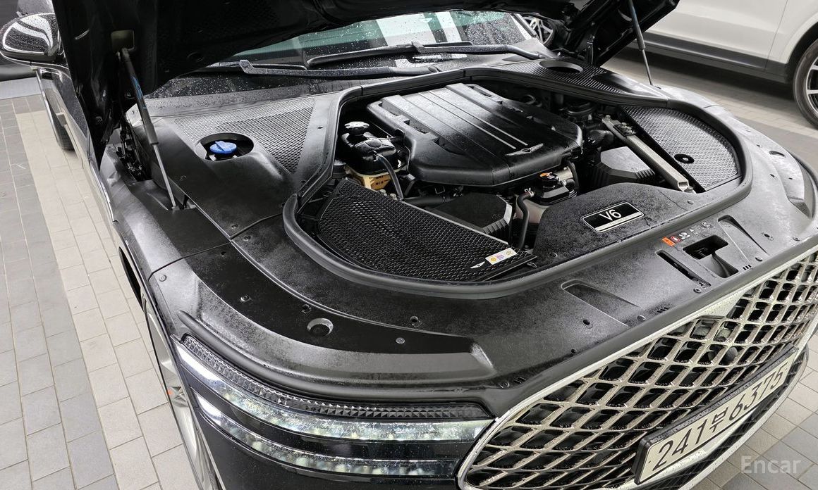  Genesis G90