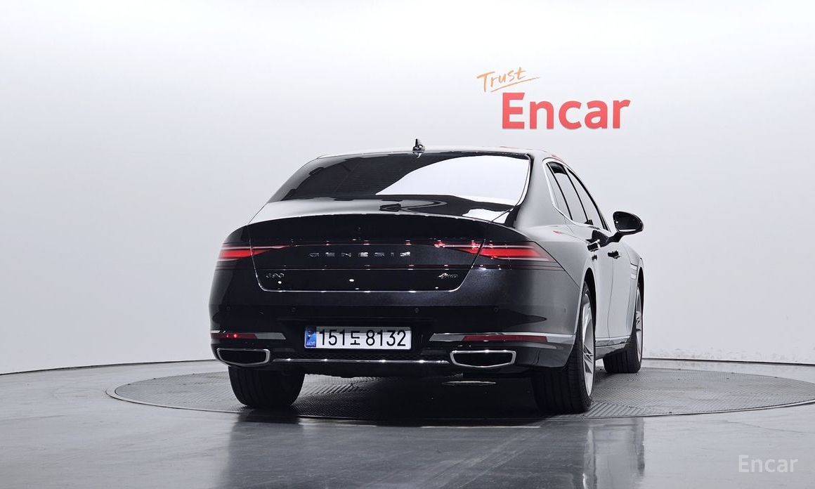  Genesis G90