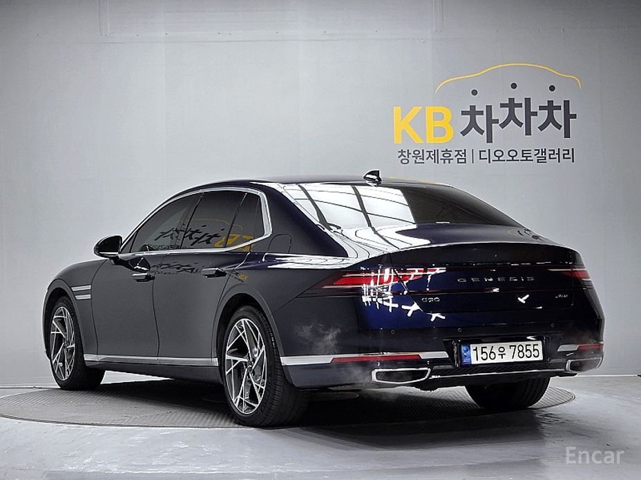  Genesis G90