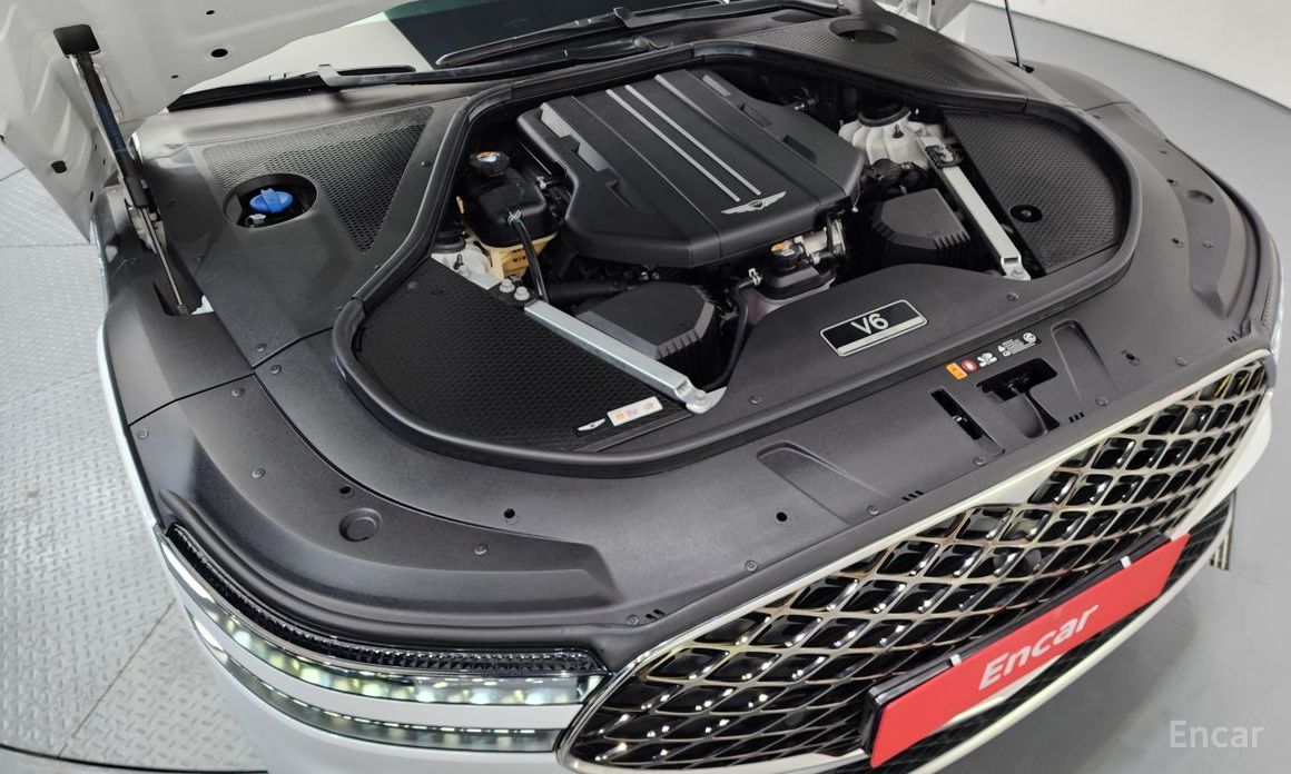  Genesis G90