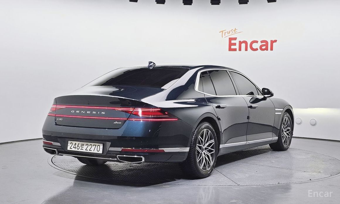  Genesis G90
