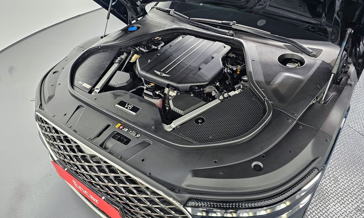  Genesis G90