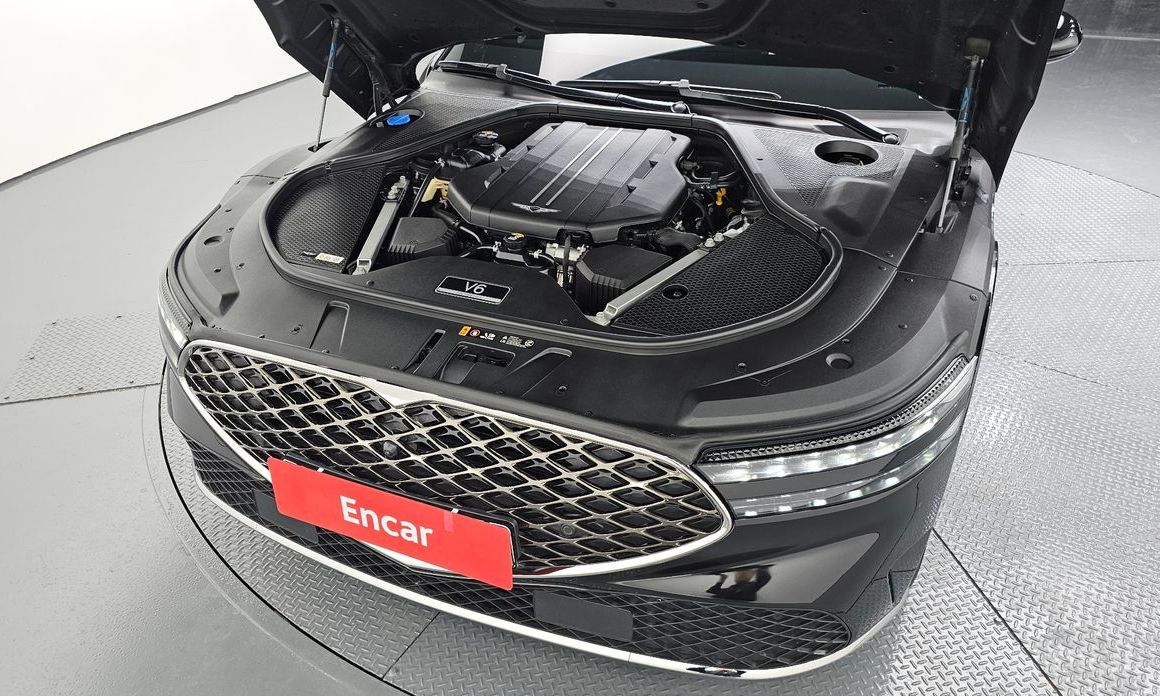  Genesis G90