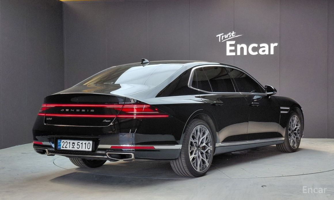  Genesis G90