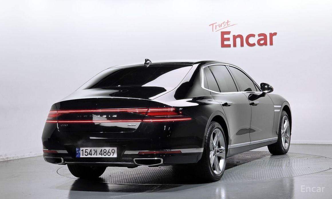  Genesis G90