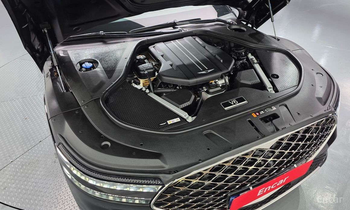  Genesis G90