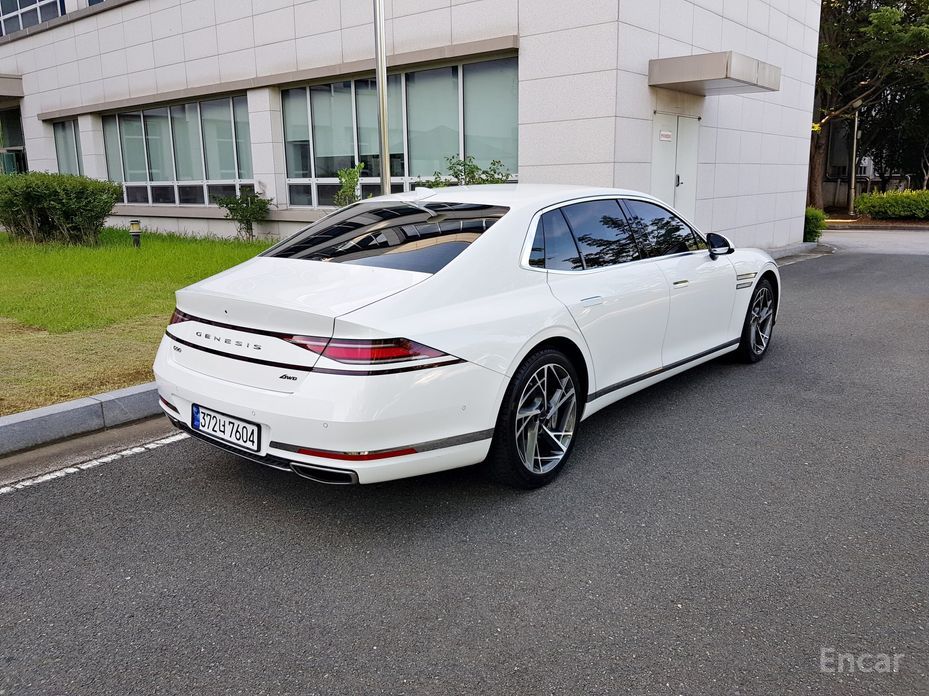  Genesis G90